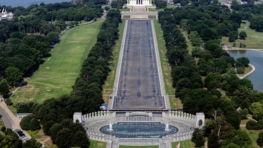 The Reflecting Pool drained again.