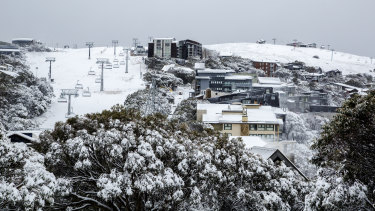 Victoria Weather Melbourne Marks Wettest April Since 1960 As Snow