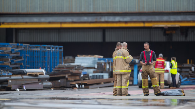 More than 30 firefighters brought the blaze at a Campbellfield factory under control in just over an hour.