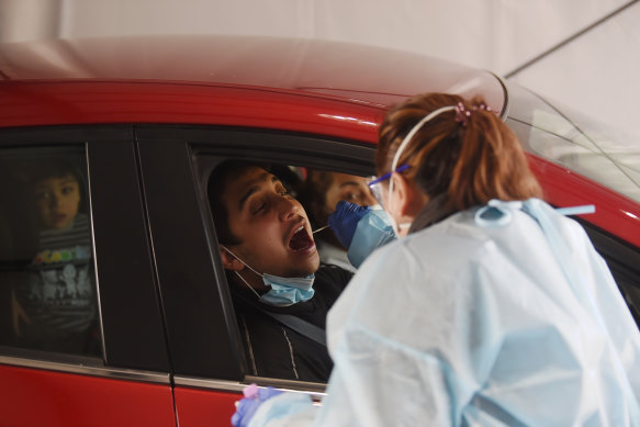 Huge queues of people turned up to be tested for coronavirus at Craigieburn on Thursday. 