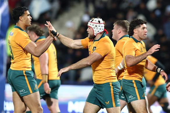 Fraser McReight and Joseph-Aukuso Suaalii celebrate McReight’s try against Argentina.
