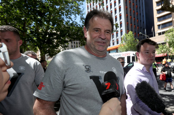John Setka is in a damaging internal dispute with the national head of the CFMMEU.