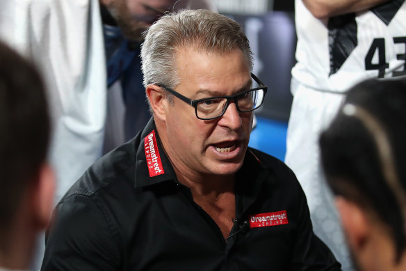 Dean Vickerman's Melbourne United need two wins this weekend to cement a play-off berth.