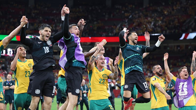 Socceroos stun Turkey with famous World Cup win