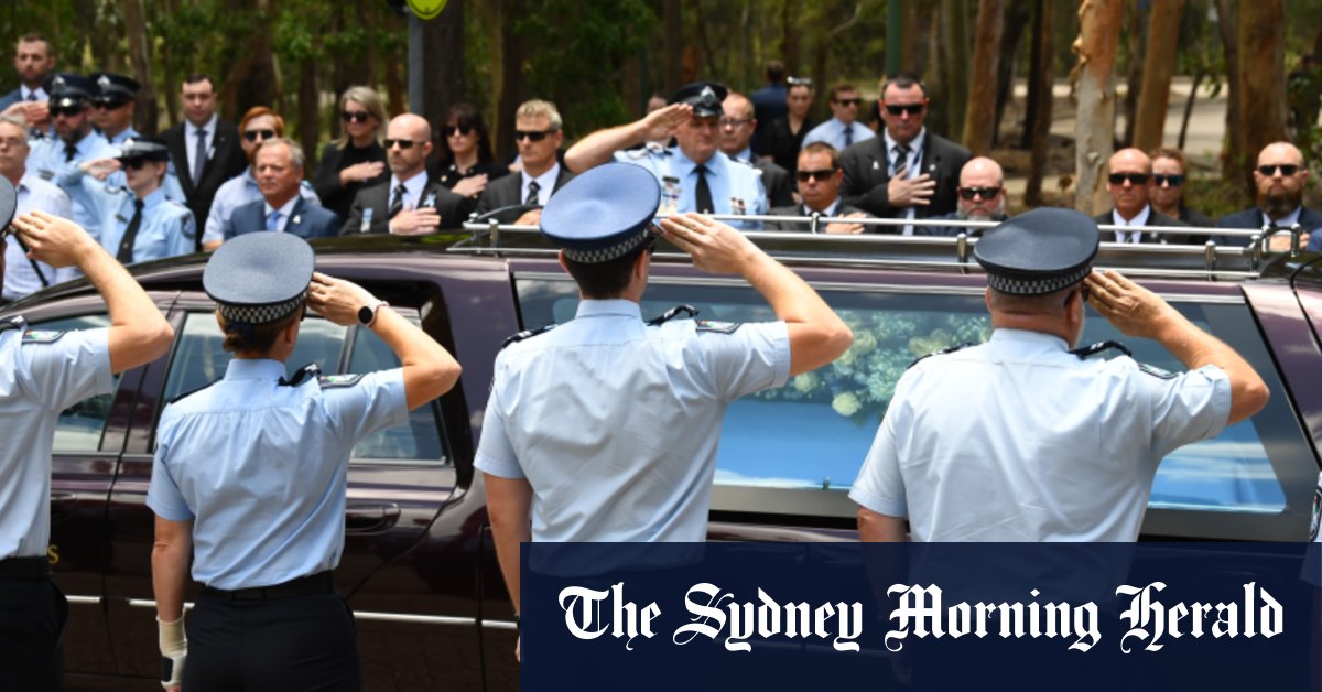 'Know I will never leave you': Constables farewelled in moving service - Vimarsana News