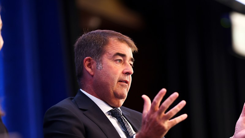 APRA hits Bendigo Bank with tougher licencing terms over risk failures