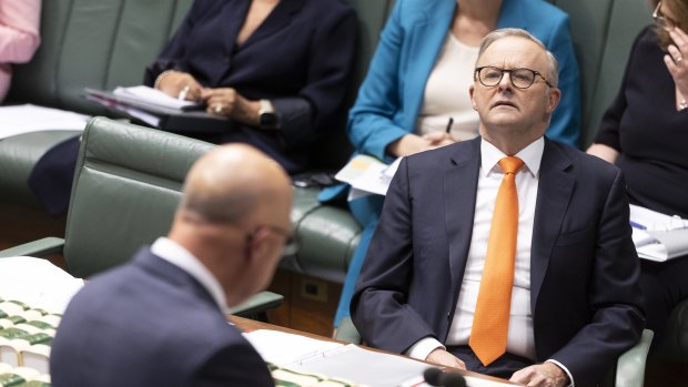 Crossbenchers urge PM to side with ‘progressive majority’ on religious discrimination