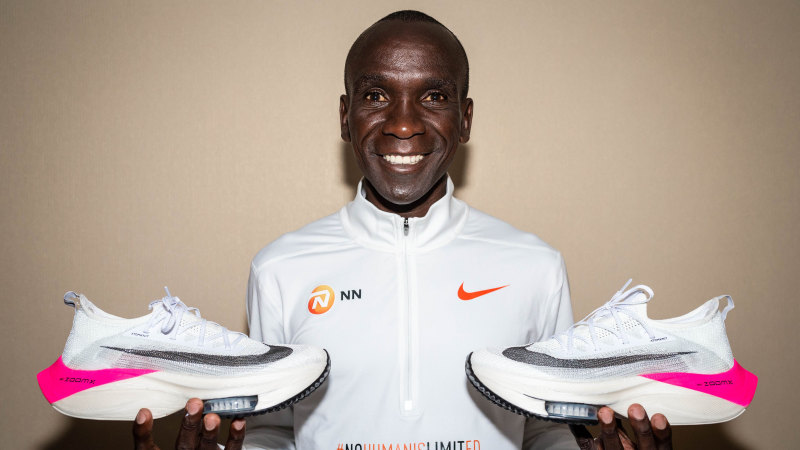 Nike zoom fly runners world store