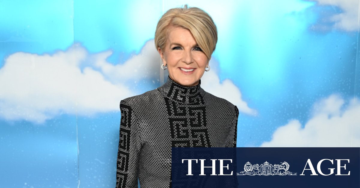 Julie Bishop dressed for revenge at David Jones' fashion launch - Vimarsana News