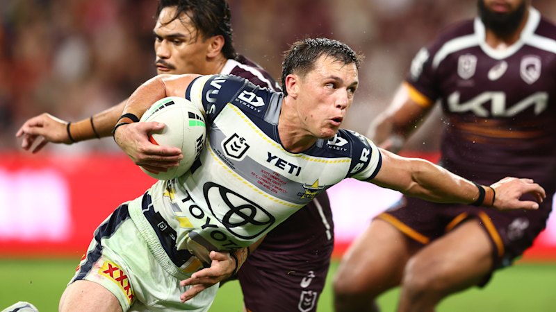 Dragons offer Drinkwater three-year deal