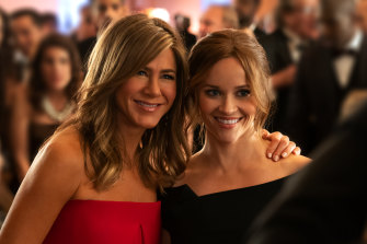 Jennifer Aniston and Reese Witherspoon star in Apple TV+ show Morning Wars. 
