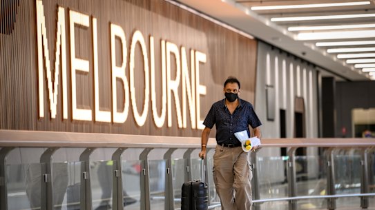 The number of Omicron cases in Victoria has climbed to six.