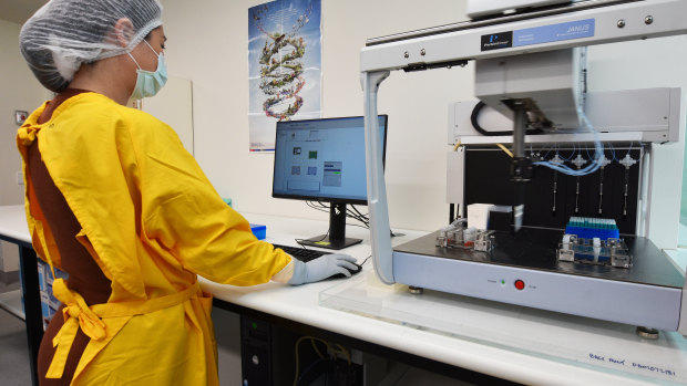 A PathWest scientist runs tests on DNA samples in WA's top-secret centre helping police solve cold cases from years ago.