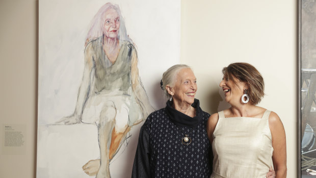 Artist Anthea da Silva and Elizabeth Cameron Dalman with the winning portrait.