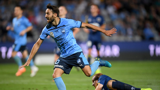 Milos Ninkovic is reportedly leaning towards re-signing with the defending champions.