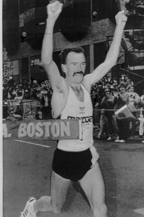 Rob De Castella winning the 1986 Boston Marathon.