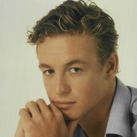 Simon Baker (Denny) played Constable Sam Farrell on Ten’s E Street.