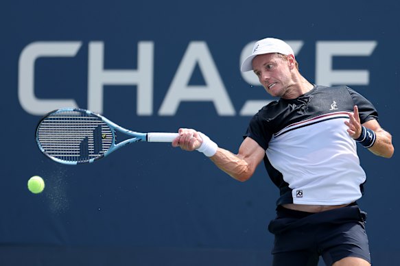 James Duckworth outlasted Matteo Arnaldi.