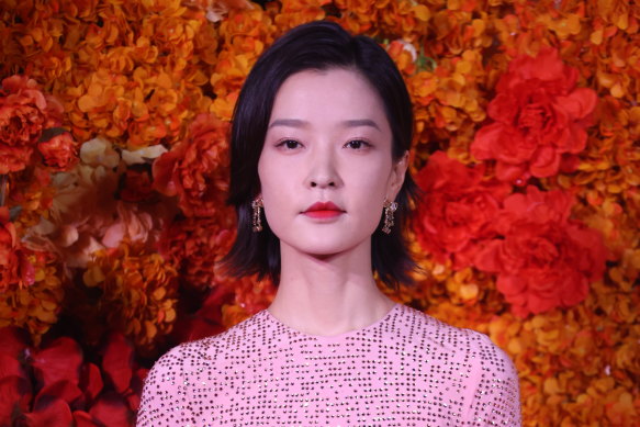 Covergirl Du Juan bumped from Vogue China.