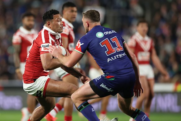 Kulikefu Finefeuiaki of the Dolphins runs the ball during NRL Qualifying Final match between New Zealand Warriors and Dolphins at Go Media Stadium on September 12, 2026 in Auckland, New Zealand. (Photo by Phil Walter/Getty Images)
