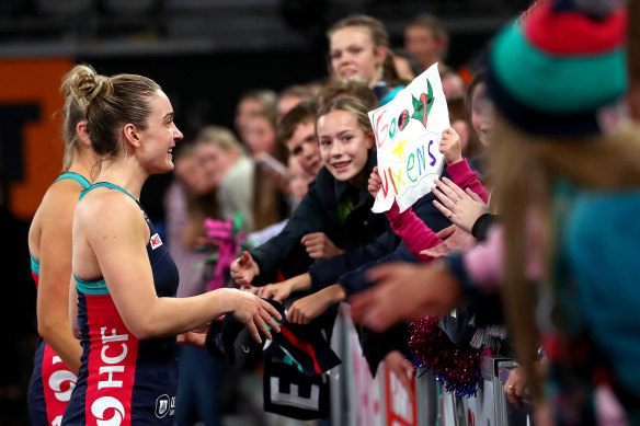 Liz Watson of the Vixens thanks supporters after last weekend’s preliminary final.