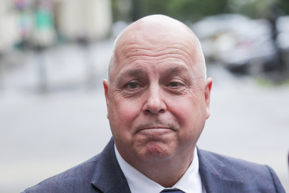 Treasurer Tim Pallas says the state government will go it alone on the North East Link if builders don't play ball.