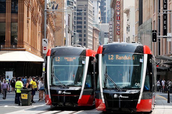 Sydney's new light rail is facing its first Monday morning test. 