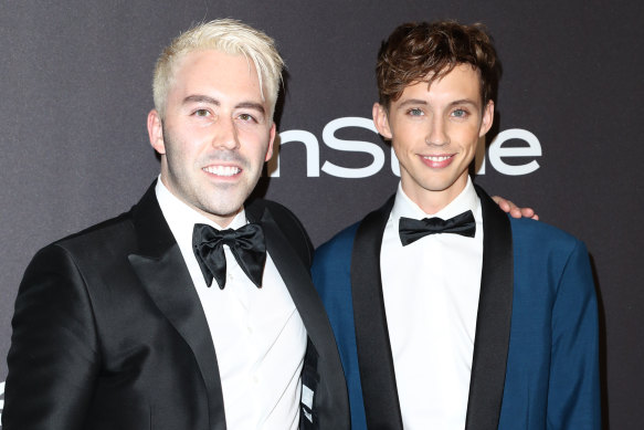 At the Golden Globes in 2019 with producer and songwriter Brett McLaughlin, with whom Sivan made his debut album at age 18.