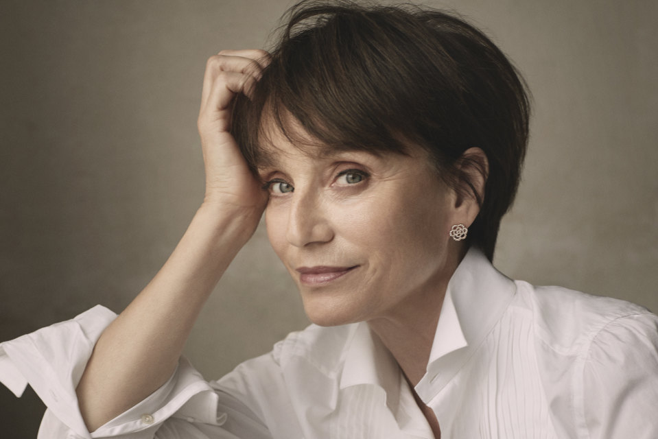 Would this lady get in your motorcar ?