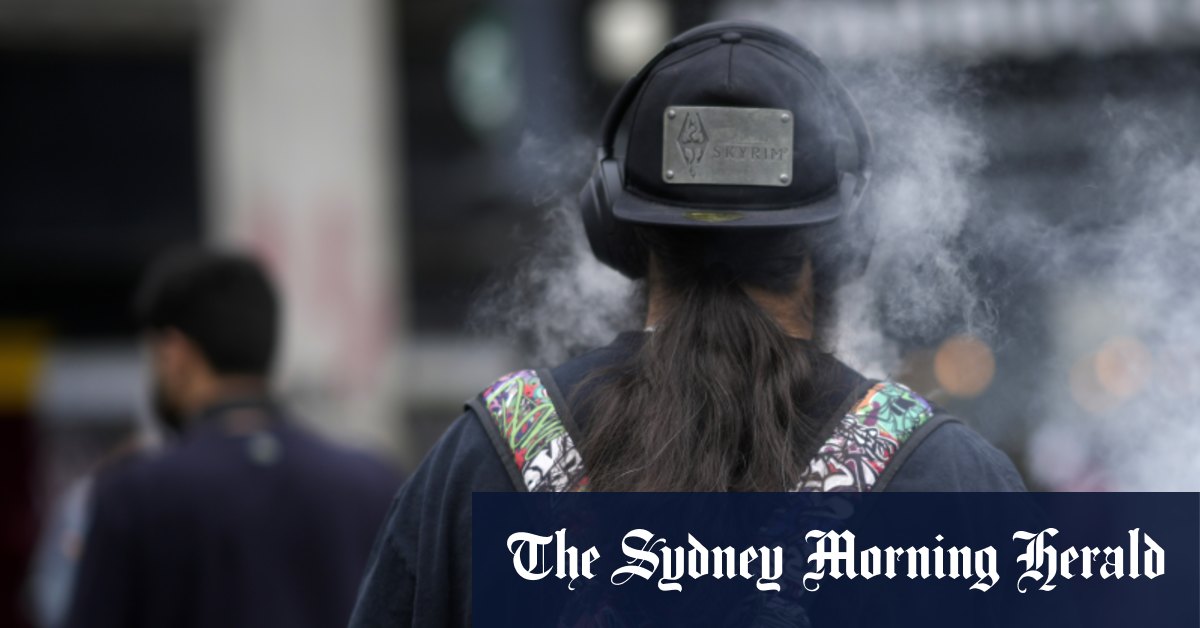 E-cigarette use rising in NSW despite vapers saying they want to quit