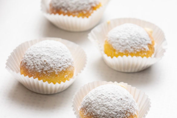 Baci Di Angeli (“Angel’s Kiss”), filled with whipped rum-spiked ricotta.