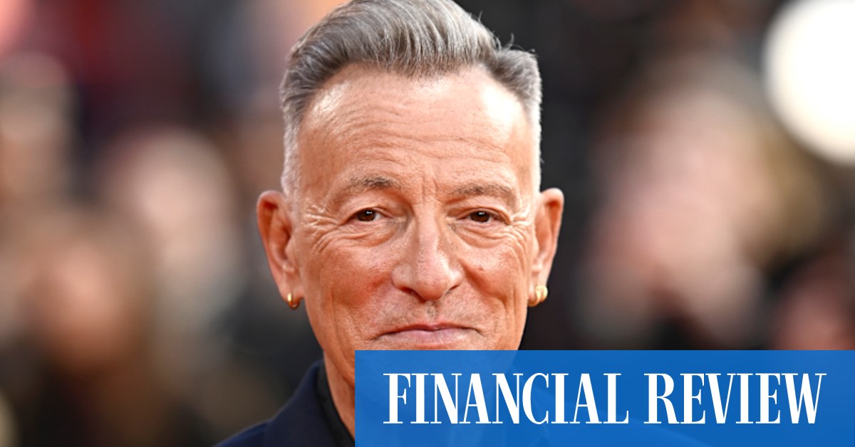 At 76, Bruce Springsteen looks fitter than ever. Here’s how he does it