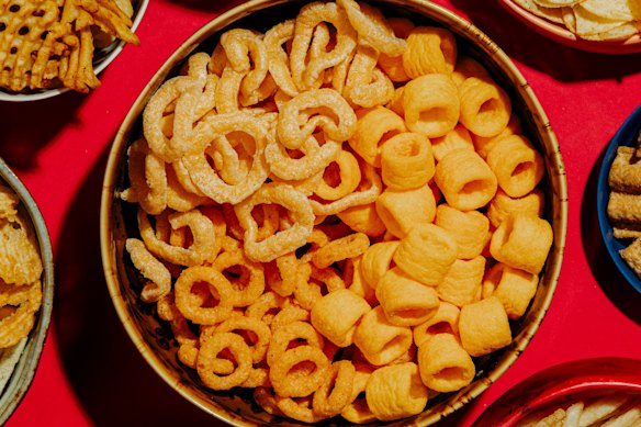 Dion loves Thins Onion Rings, pictured top left of bowl. 