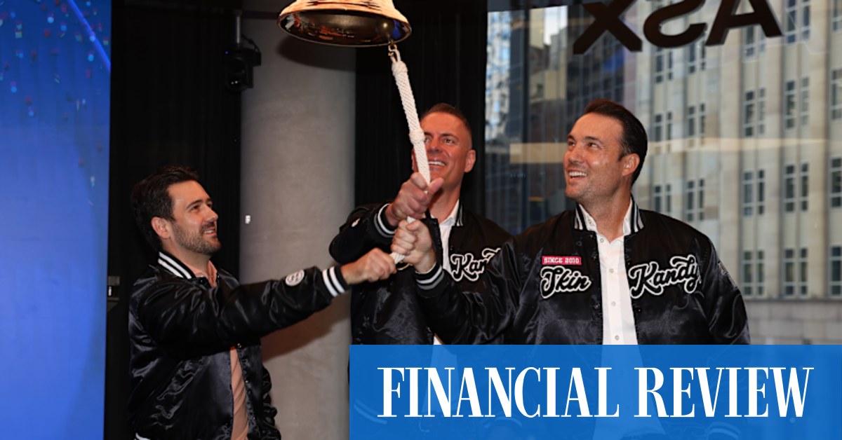 The piercing chain is the second big name to list this year, and investors say its long-term success will be determined by its international expansion.