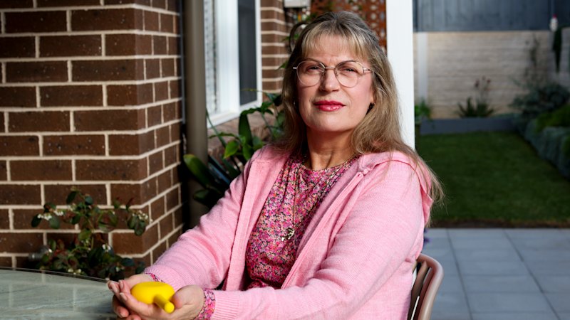 Jenny Greer trials physiotherapy device to treat constipation