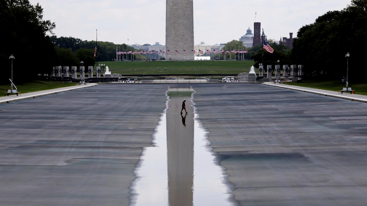 Trump unleashes after ally moves to drop Reflecting Pool charges