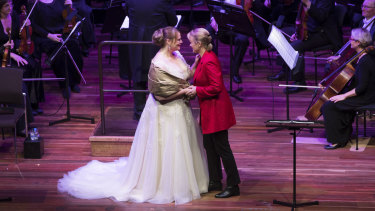 Jessica Pratt and Caitlin Hulcup sing the lead roles of Romeo and Giulietta for the Victoria Opera concert performance of Bellini's <i>The Capulets and the Montagues</i>. 