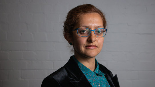 Yumna Kassab devlops a develops a panoramic technique in Australiana.