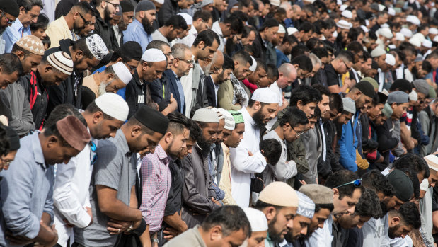 Huge crowds gathered in Hagley Park across from the Al Noor Mosque for a national call to prayer one week after the terror attacks.