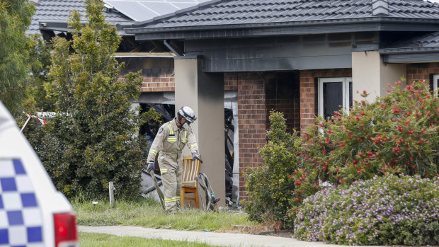 Triple zero: Child fire deaths linked to Victoria's triple-zero call crisis