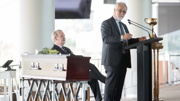 Broadcaster Neil Mitchell speaks at Les Carlyon's funeral