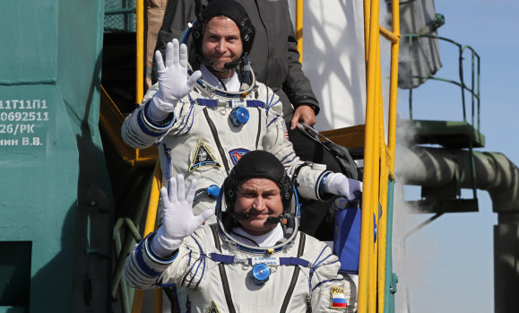 Russian cosmonaut Alexey Ovchinin and US astronaut Nick Hague prior to launch.
