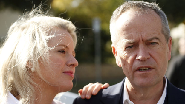 The morning after ... Bill Shorten commiserates with wife Chloe.