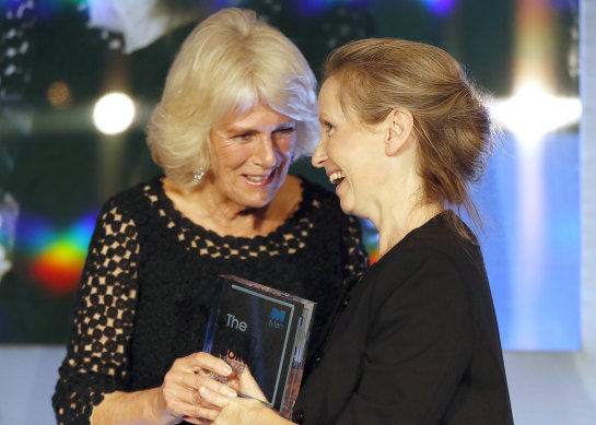 Queen Camilla presents the 2018 Booker Prize to Irish writer Anna Burns.