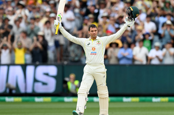 Alex Carey celebrates his first Test century for Australia.