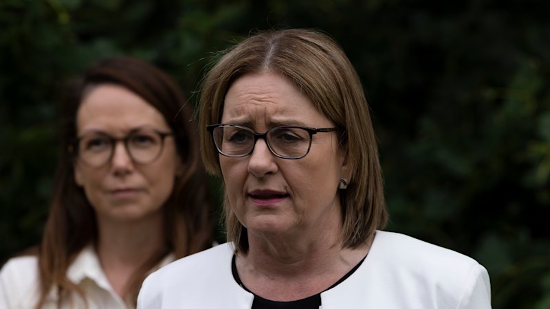 Public service report casts a harsh light on state’s spending