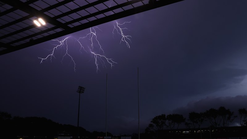 NRL round 4 LIVE: Wild weather hits Brookvale before Sea Eagles-Roosters clash