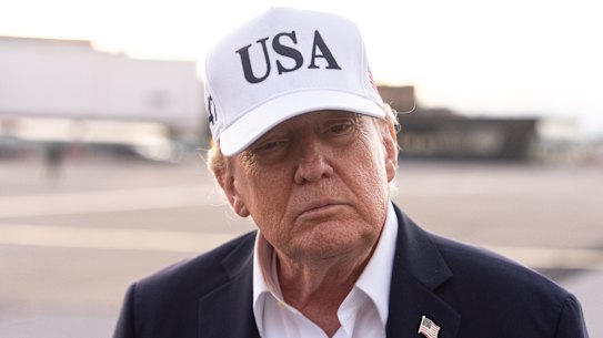 Il presidente Donald Trump di ritorno negli Stati Uniti dall’Irlanda nel fine settimana.