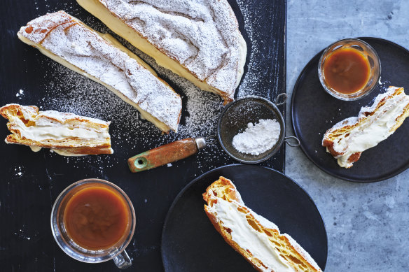 Carpathian custard cake with choux pastry (aka eclair meets vanilla slice)