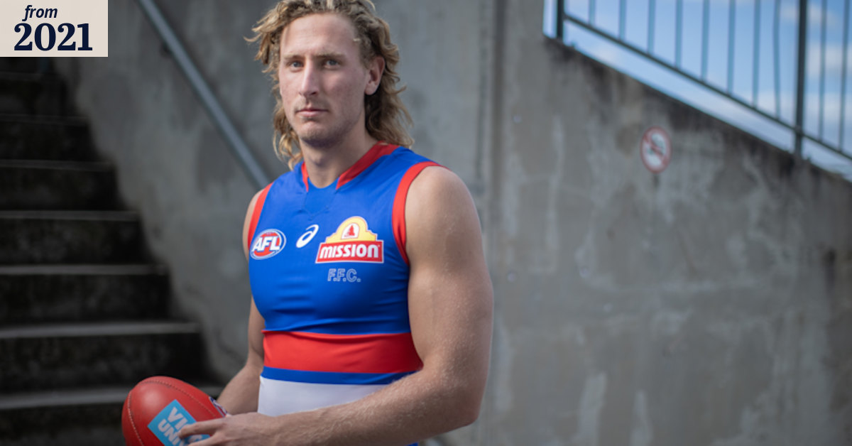 AFL 2021: Aaron Naughton steps forward as Bulldogs build
